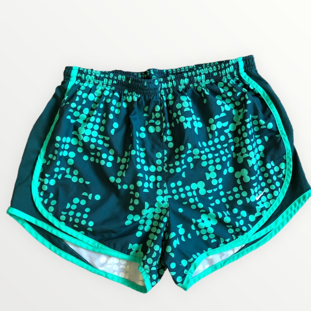 Nike Womens Dri-Fit Tempo running shorts, size small